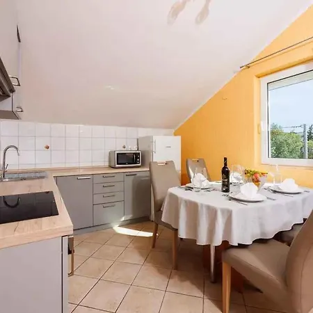 In 39041 Lejlighed Dramalj