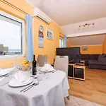 In 39041