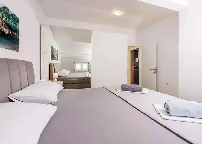 In 39041 Apartment